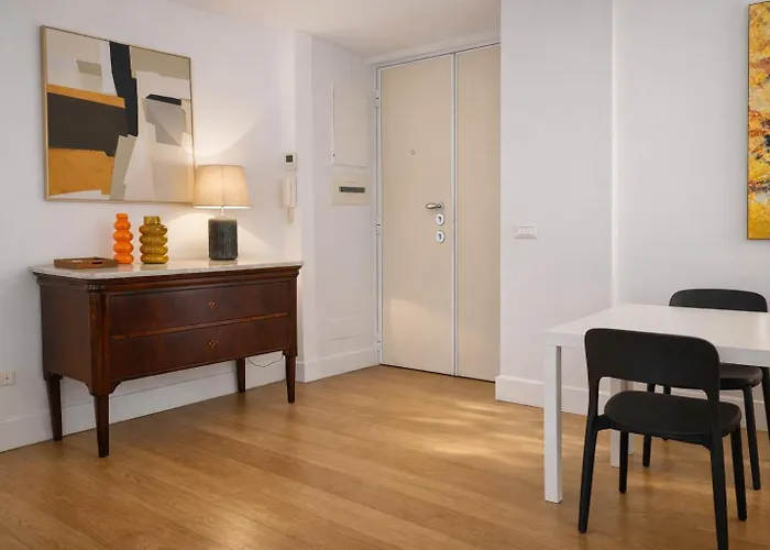 Elegantis Mirabello - Few Step From Historic Center And Vatican Apartment